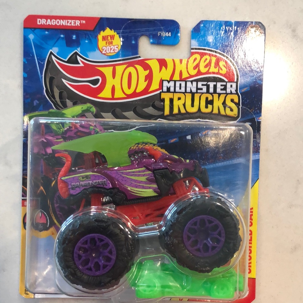 Monster Trucks Dragonizer - Red and Purple